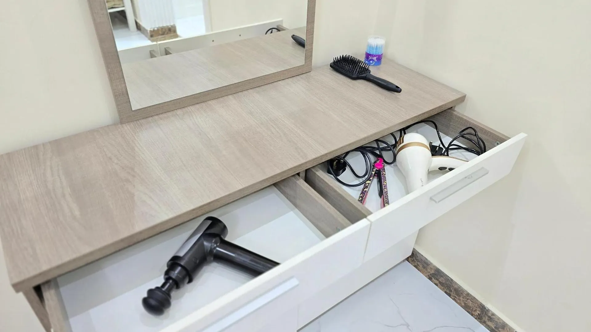 Elegant Room In Luxury Villa Ajman
